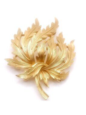 Vintage Crown Trifari Signed Brooch Gold-Tone Laurel Leaf Pin Textured Design